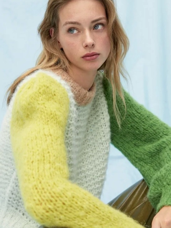 Aritzia Sweaters - Aritzia- wool clout black knit wool sweater